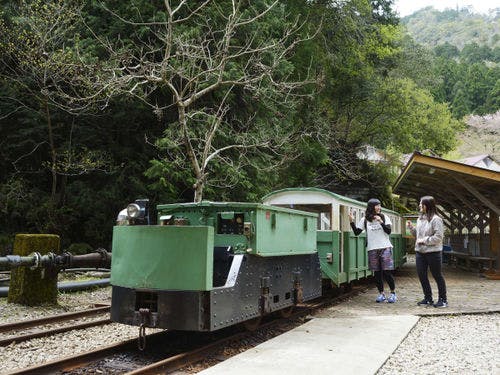 トロッコ電車