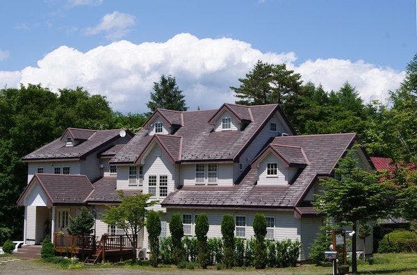 ハーベスト イン ブルーリボン 富士山駅からバス30分のペンション 90円より 天然ミネラル人工温泉 滝のある貸切露天風呂 創作コース料理 山梨県 デゴイチよく走る Sl沿線宿泊情報