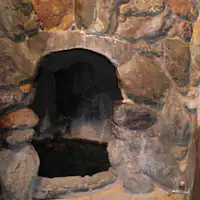 อ่างอาบน้ำในถ้ำ