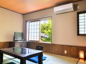 野の花の宿　阿蘇の四季