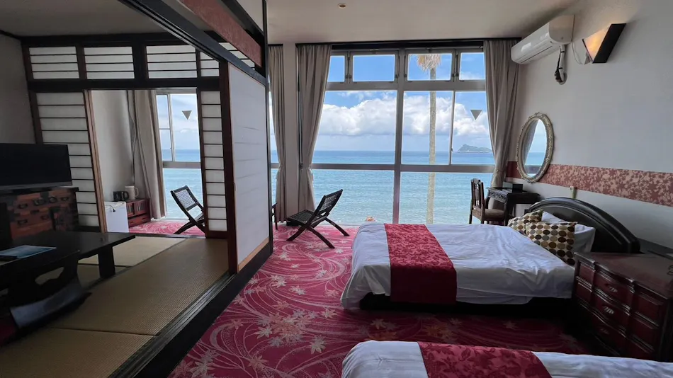 Ocean Hotel Iwato Overlooking the Sky and Sea