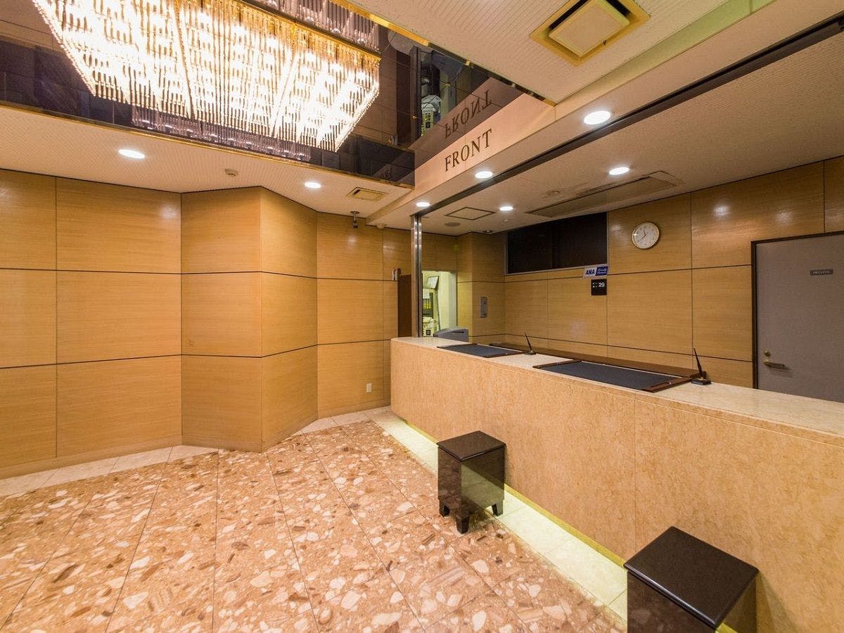แผนกต้อนรับ โรงแรม APA〈Komatsu〉