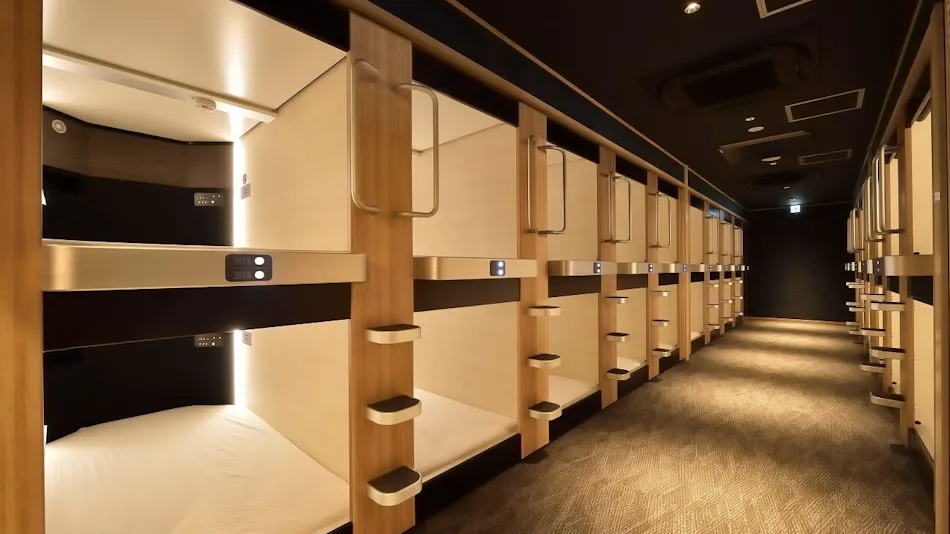 Cabin & Capsule Hotel J-SHIP Osaka Namba