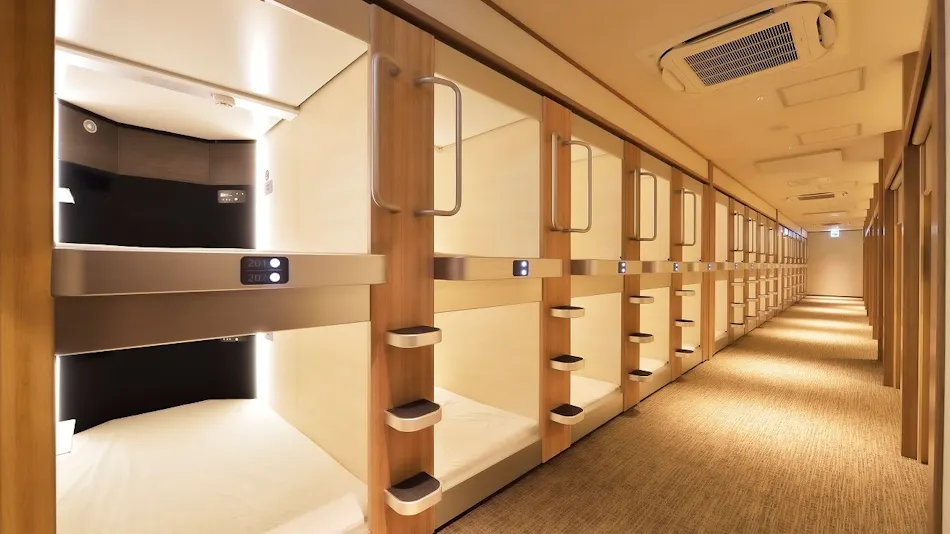 Cabin & Capsule Hotel J-SHIP Osaka Namba