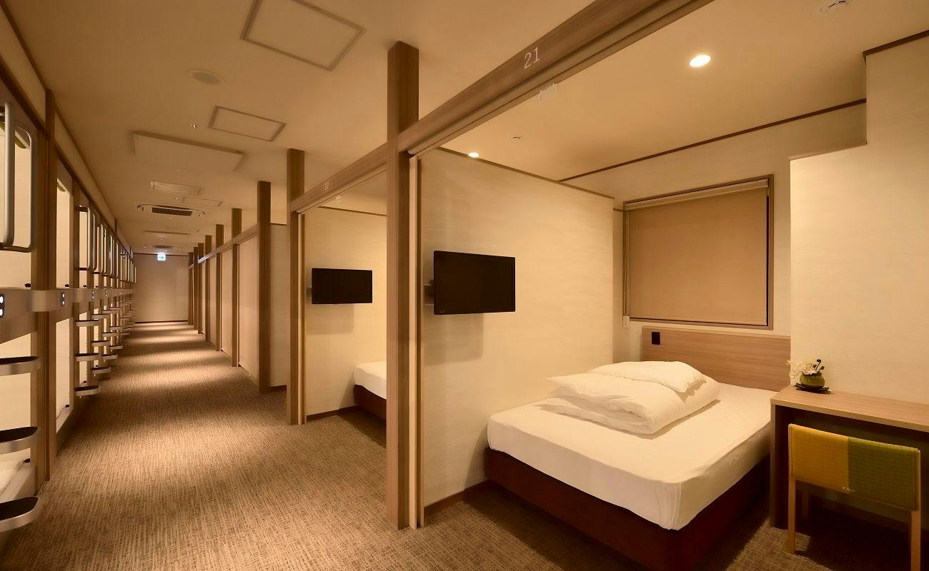 Cabin & Capsule Hotel J-SHIP Osaka Namba