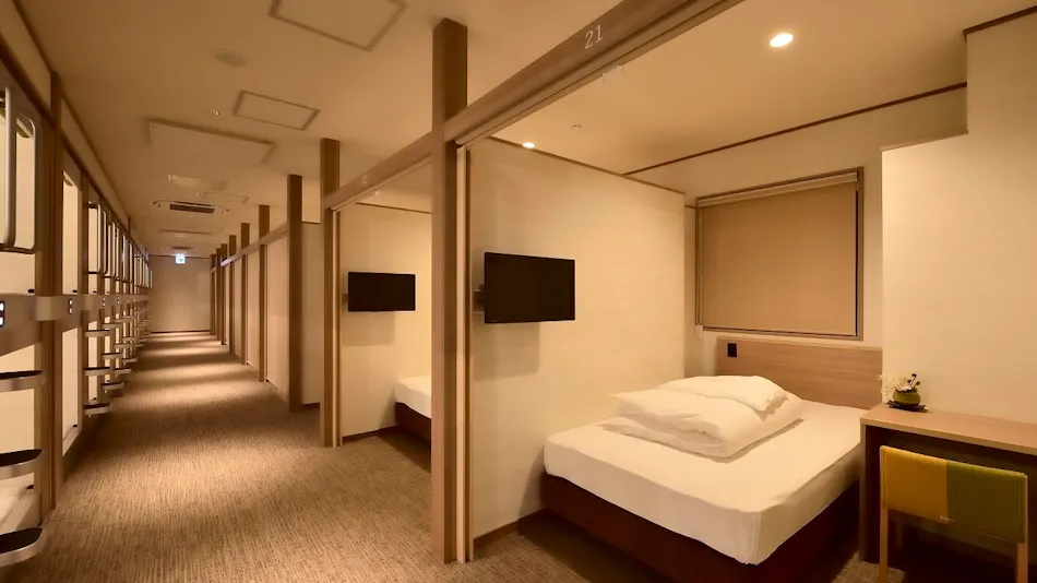 Cabin & Capsule Hotel J-SHIP Osaka Namba