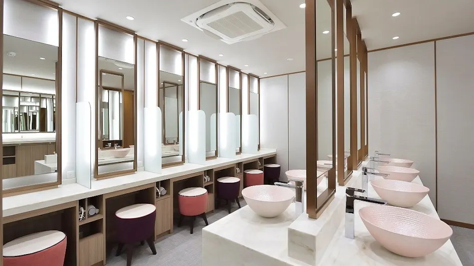 Cabin & Capsule Hotel J-SHIP Osaka Namba