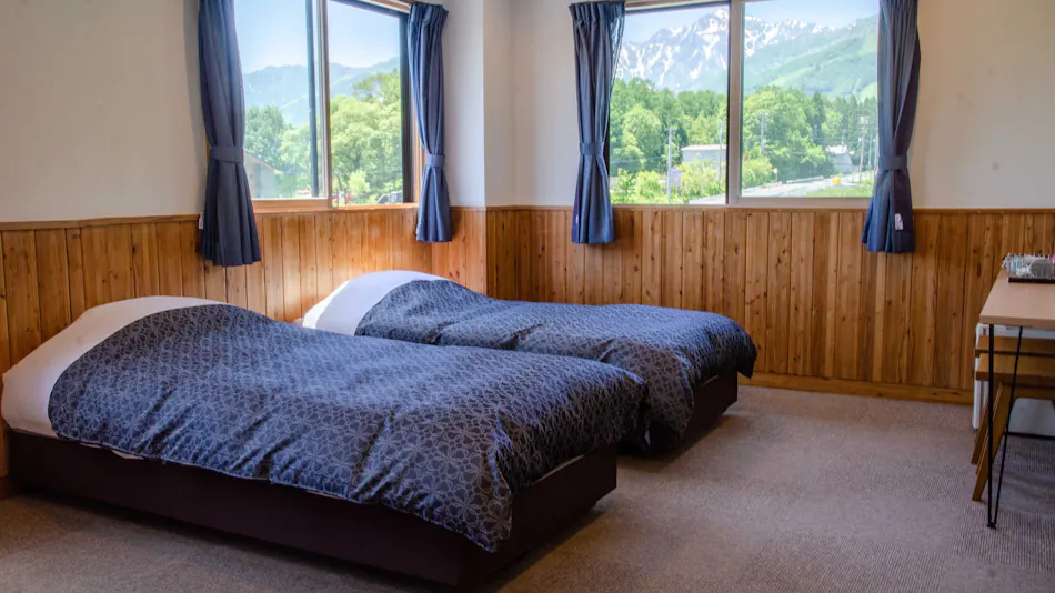 Petit Hotel Glass House