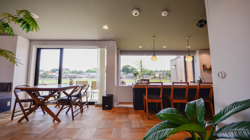 RIVER SIDE HOTEL SARARASO