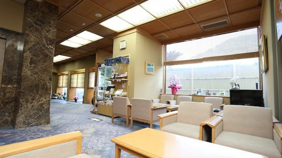 Hotel Kappo Ishimaru: The Inn of Echizen Crab and Natural Abalone