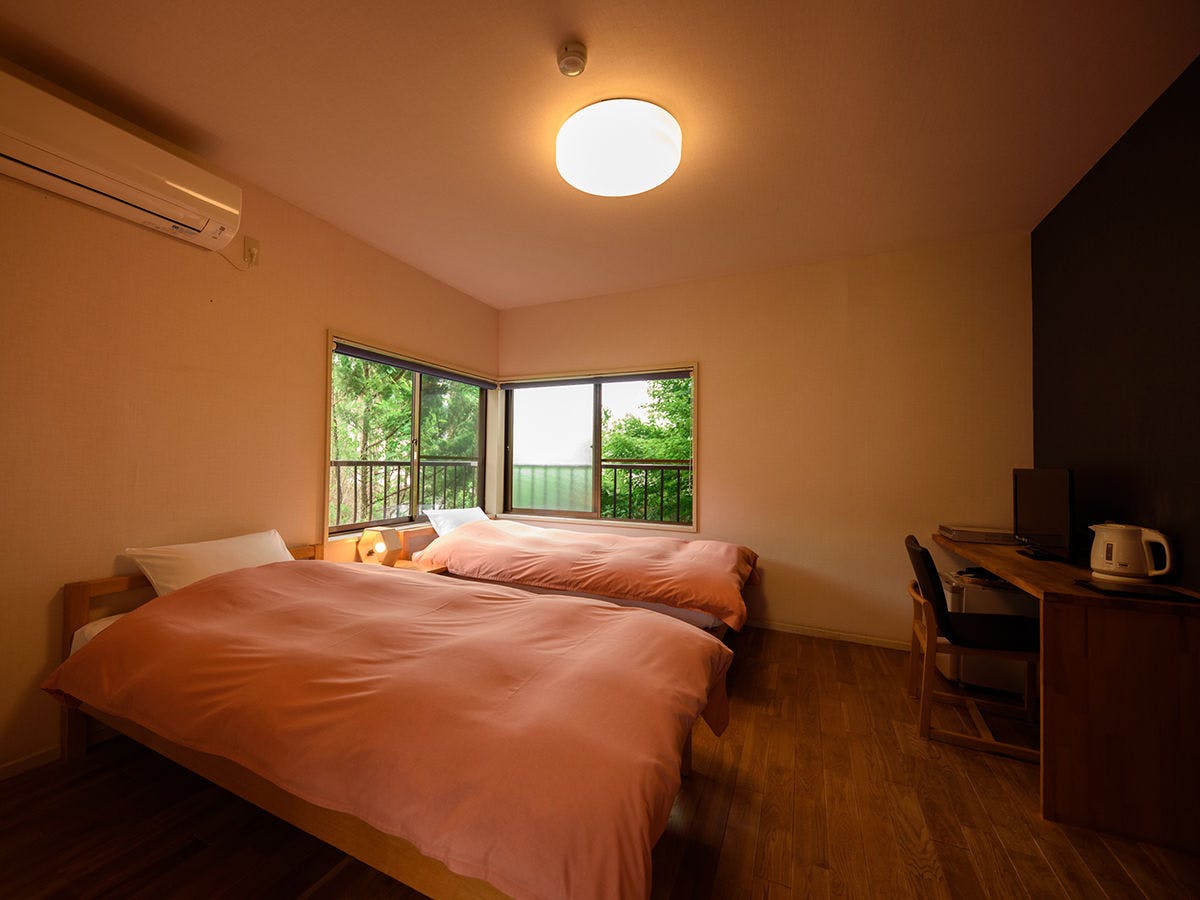 Kamar Twin dengan toilet [Ruri]