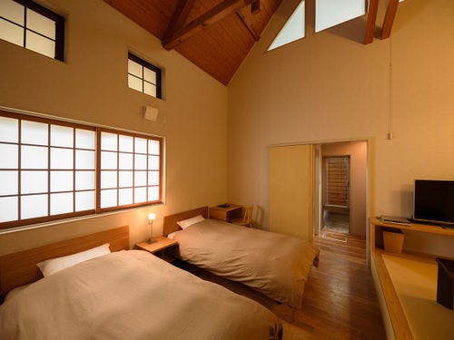 半露天風呂付和洋室【琥珀】