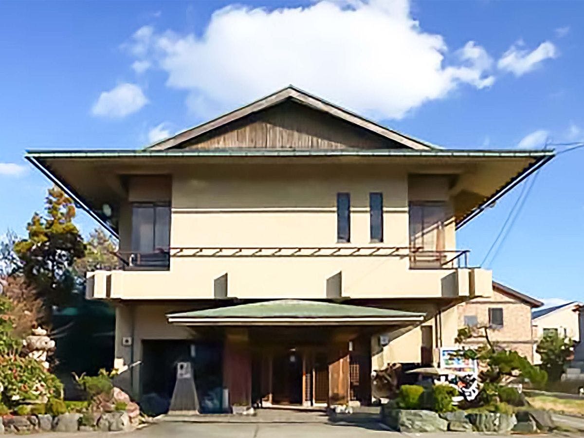 Sukiyafuu Ryokan Karasawa