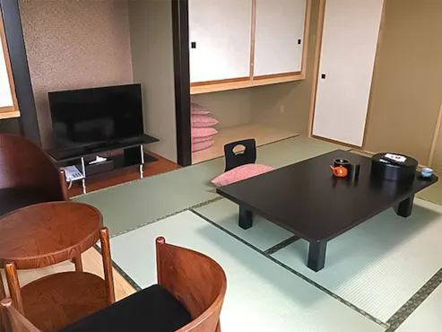 ・Kamar gaya Jepang 8 tatami