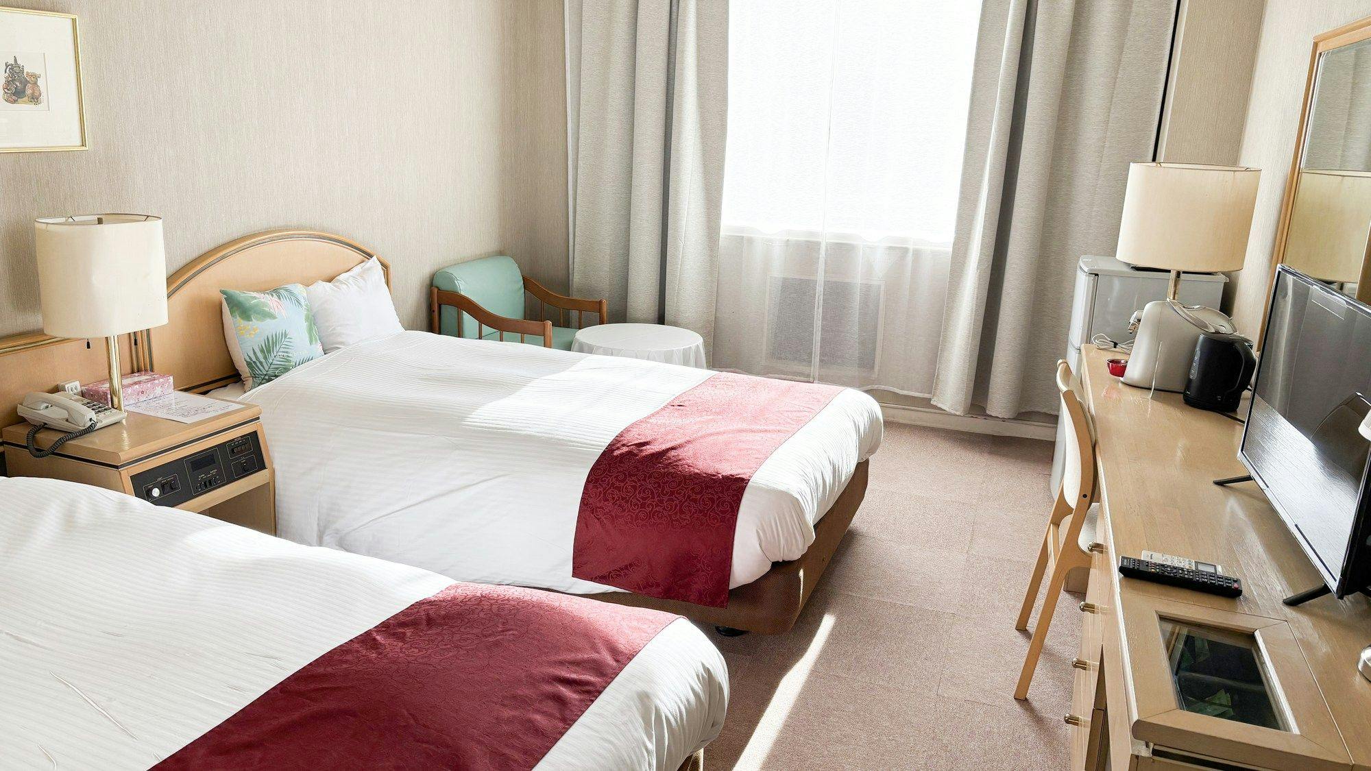 Hotel Tsuru (HOTEL TSURU)