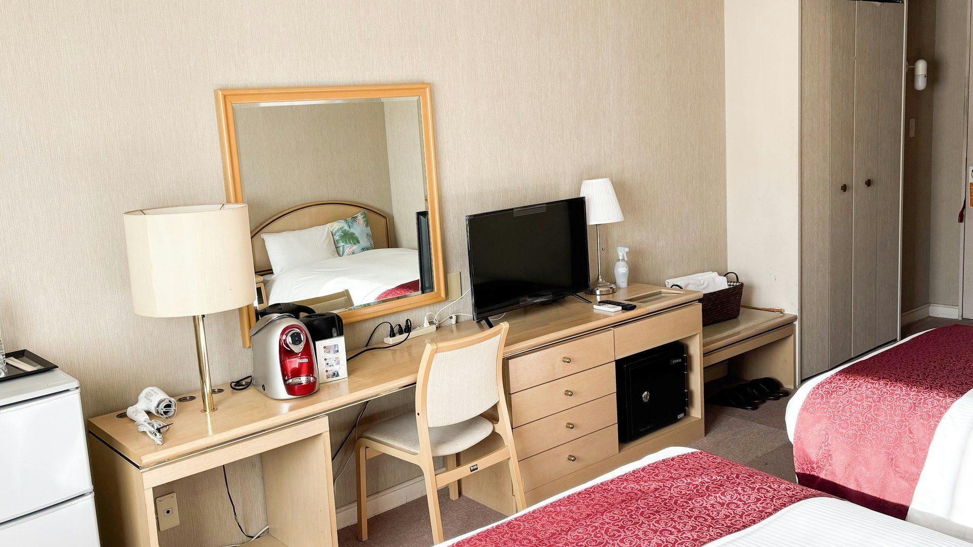 Hotel Tsuru (HOTEL TSURU)