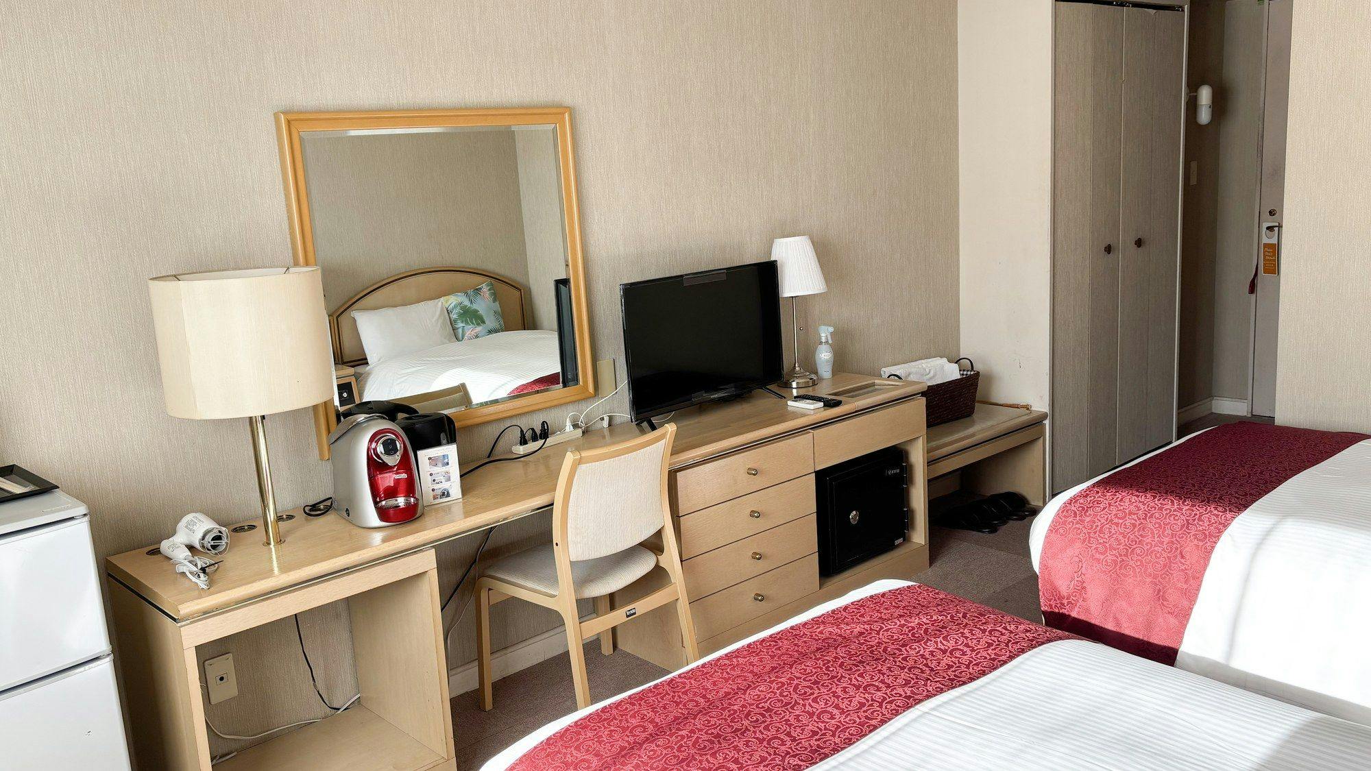 Hotel Tsuru (HOTEL TSURU)