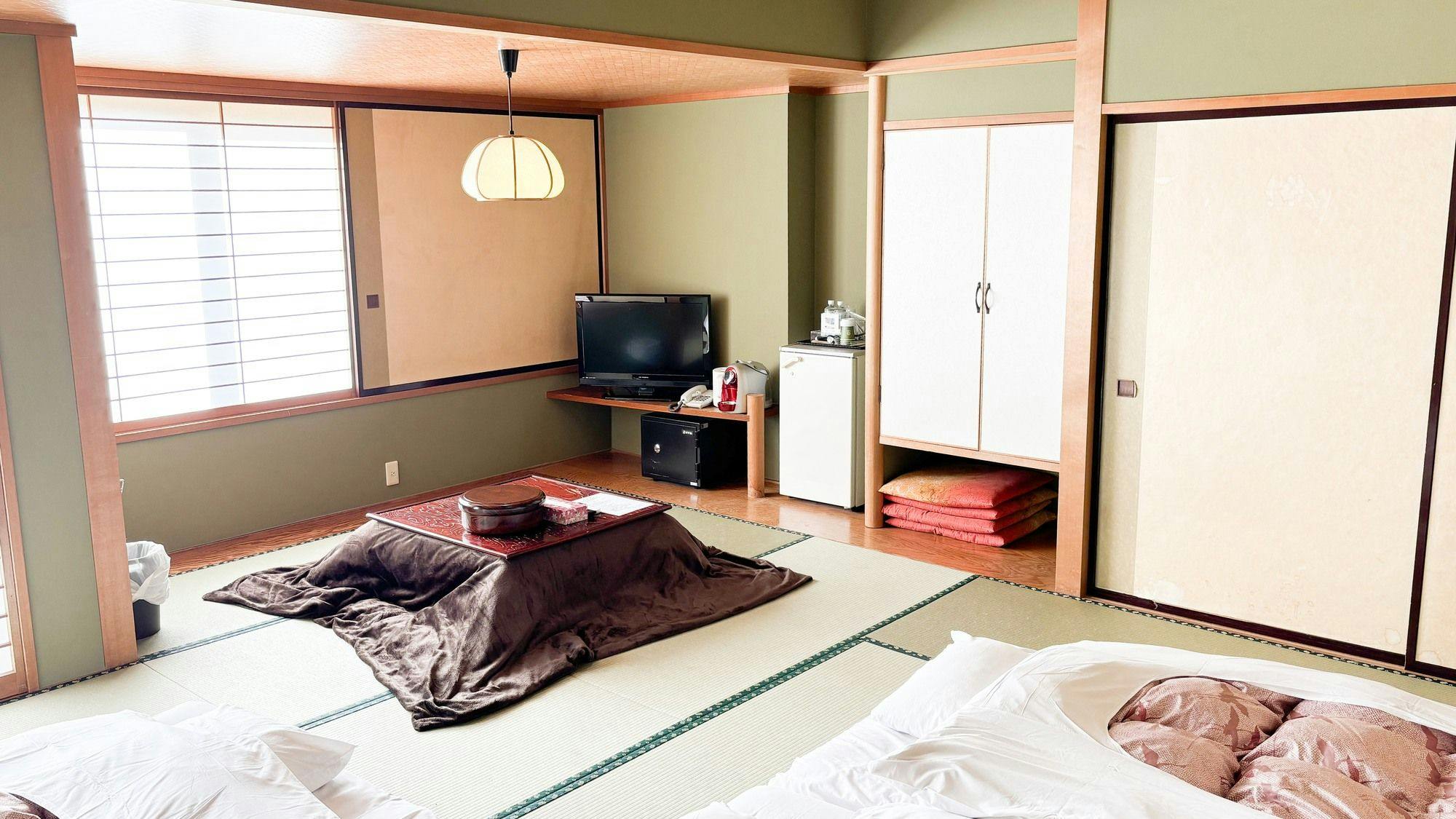 Hotel Tsuru (HOTEL TSURU)