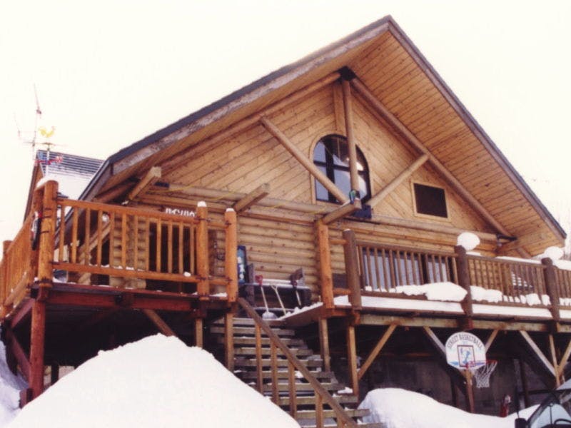 Log Pension Pine House