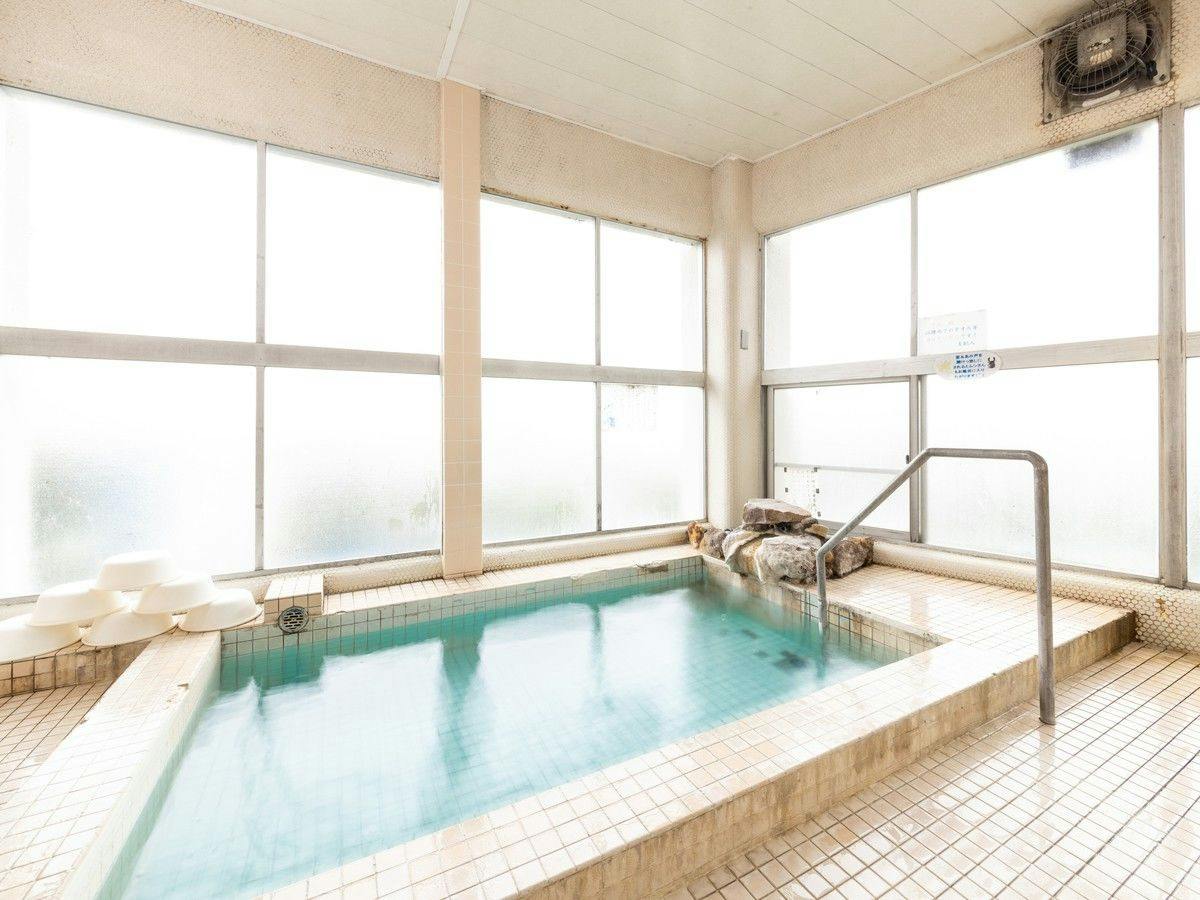 Pet-Friendly Shirahama Onsen Bay Lily National Lodge