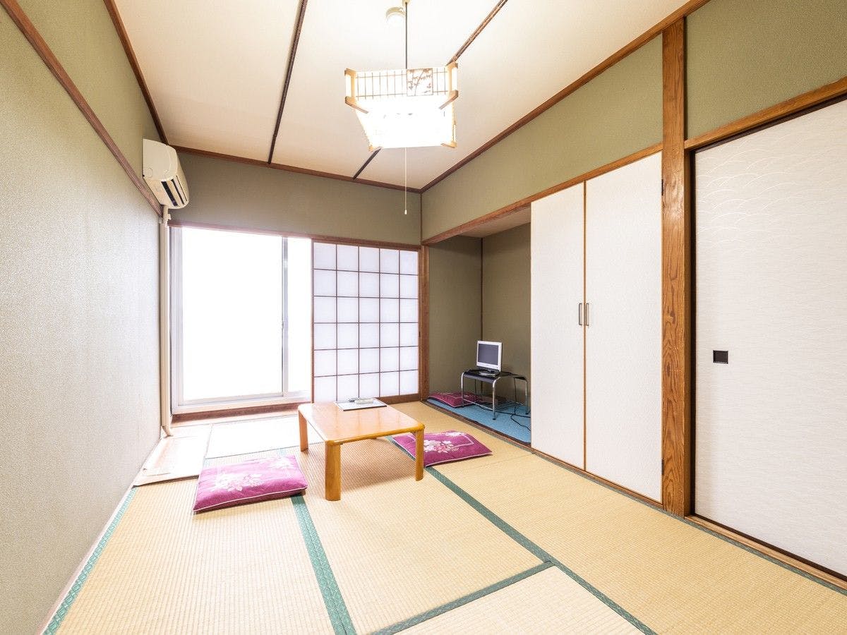 Pet-Friendly Shirahama Onsen Bay Lily National Lodge