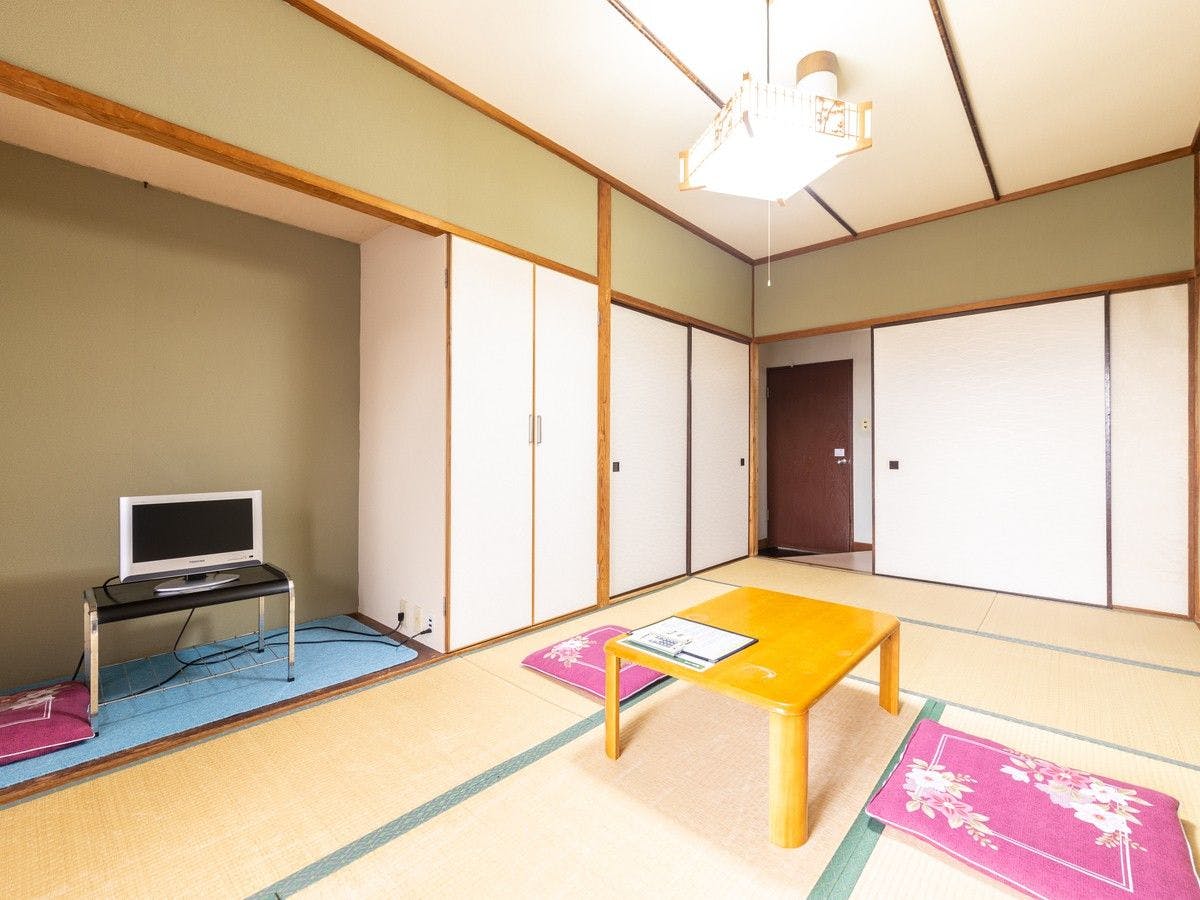 Pet-Friendly Shirahama Onsen Bay Lily National Lodge