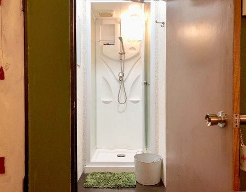 ・共同シャワールーム一例