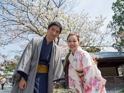 มาท่องเที่ยวอาราชิยามะกับคนรักในชุดกิโมโนกันเถอะ♪