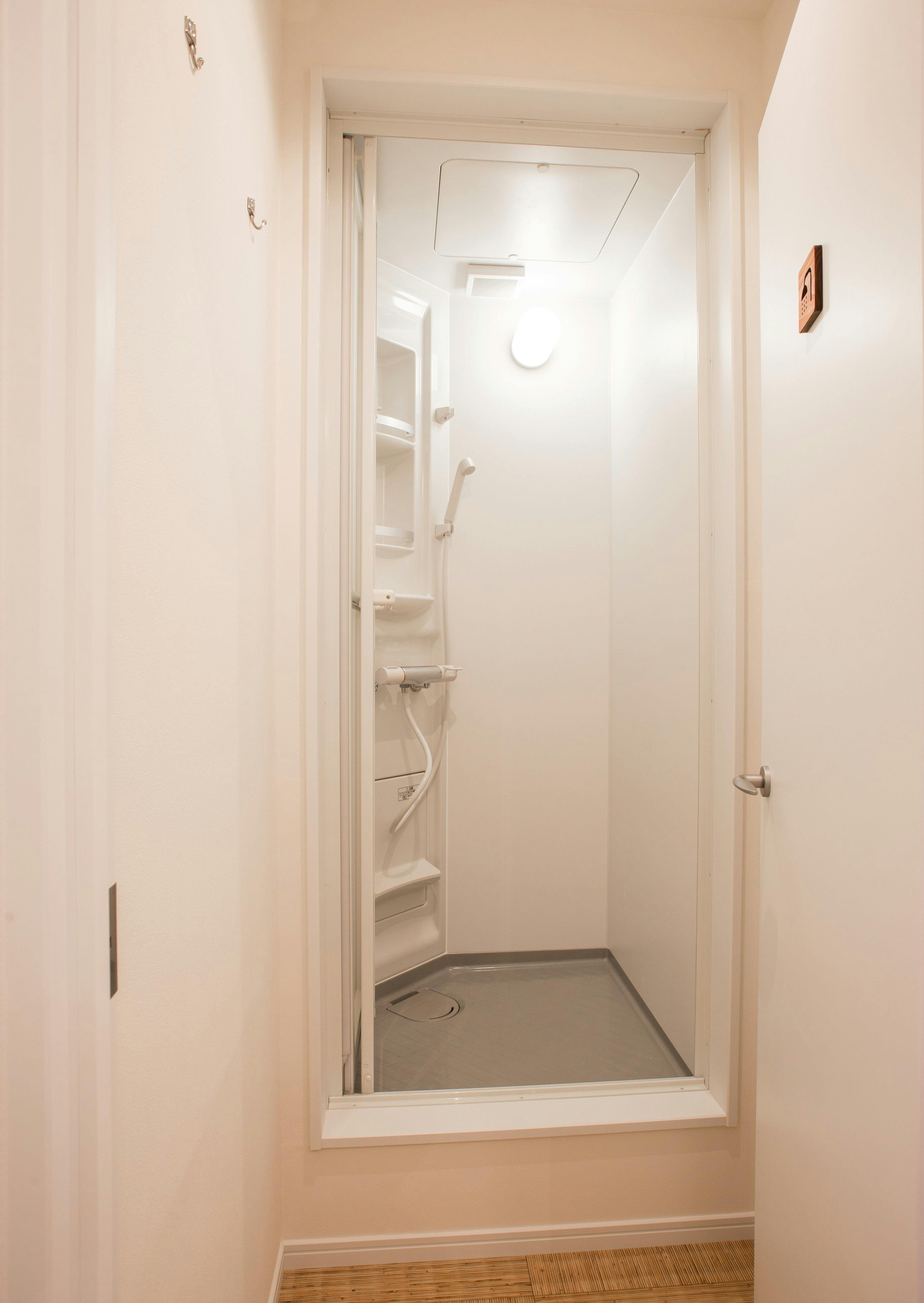 มีห้องอาบน้ำรวมในแต่ละชั้น♪