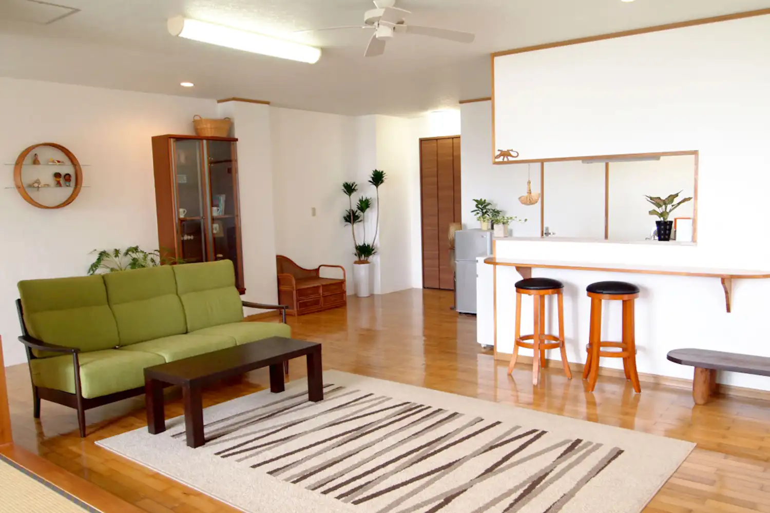 ห้องนั่งเล่นกว้างขวาง