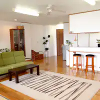 ห้องนั่งเล่นกว้างขวาง