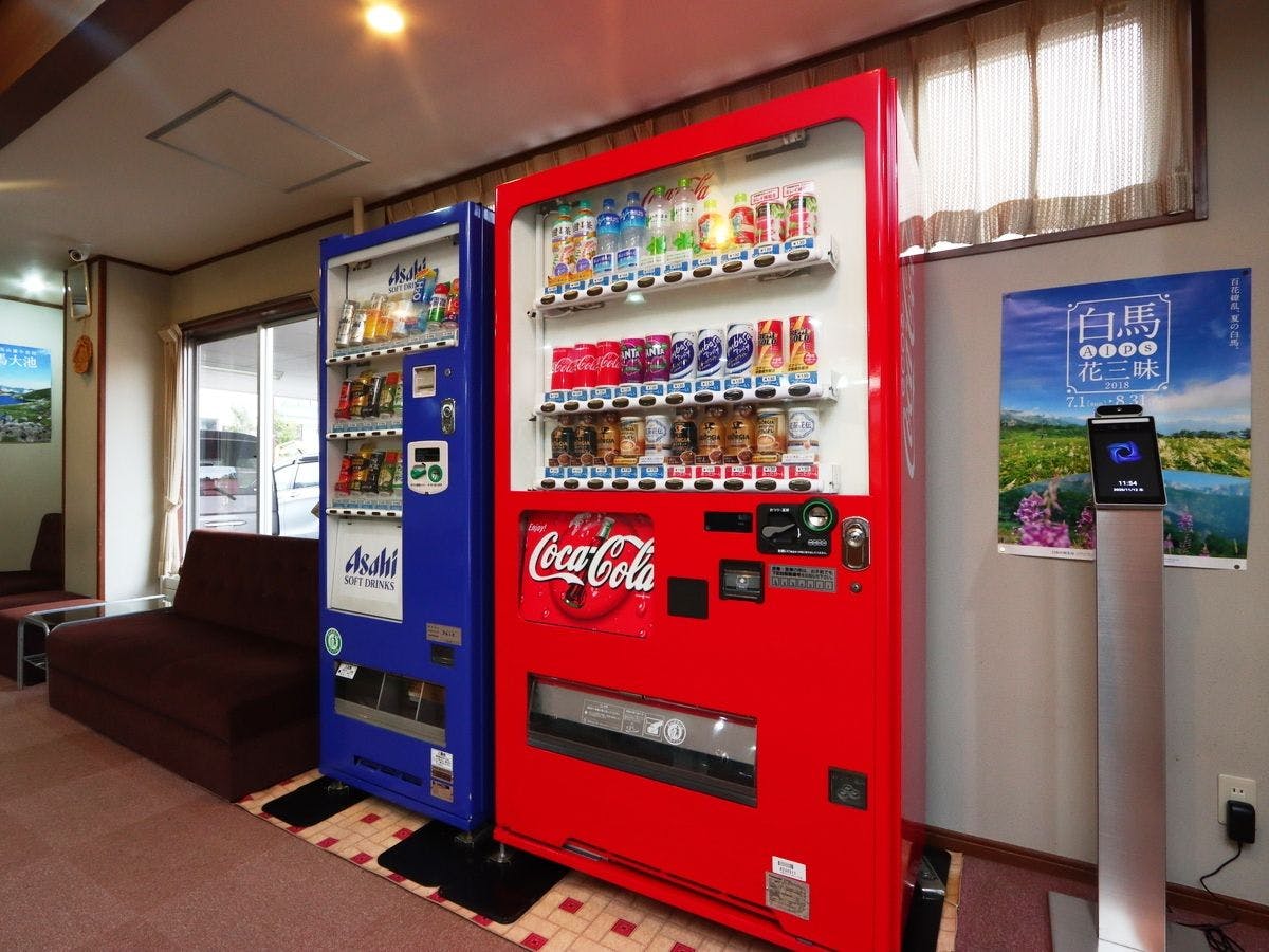 [ภายในอาคาร] เครื่องจำหน่ายสินค้าอัตโนมัติ