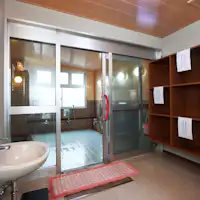 【ห้องอาบน้ำรวม】ห้องเปลี่ยนเสื้อผ้า