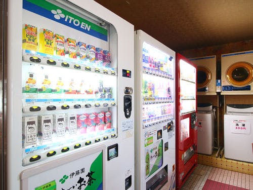 自動販売機コーナーは１Fで