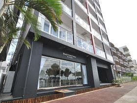 ビーチフロントタワーミハマ