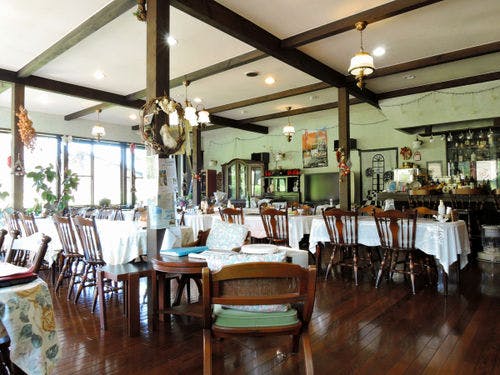 *【食堂】大きな窓からは大自然が望めます