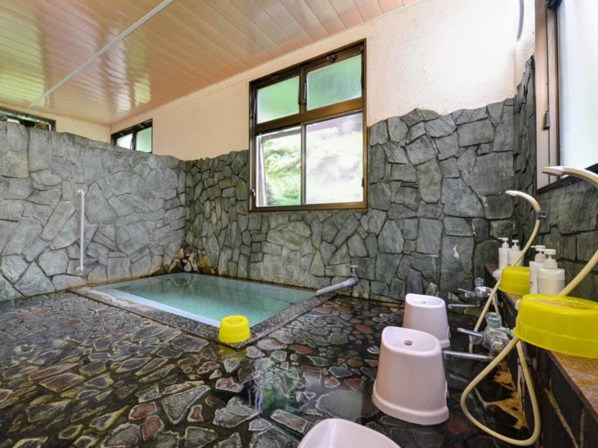 ห้องอาบน้ำสาธารณะขนาดใหญ่