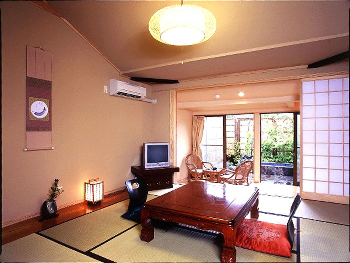 ・<Gambar Kamar> Kamar gaya Jepang 8 tatami dan 4 tatami