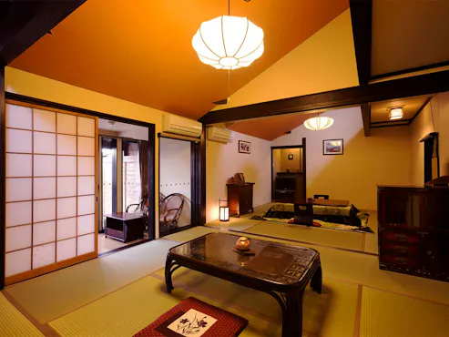 ・<Gambar Kamar> Ini adalah Kamar bergaya Jepang dengan dua ruangan.