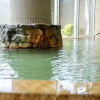 Bergantian setiap hari antara gaya Barat dan Jepang.