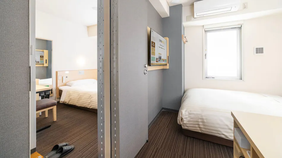 Super Hotel Subway Tanimachi 4-chome Exit 6