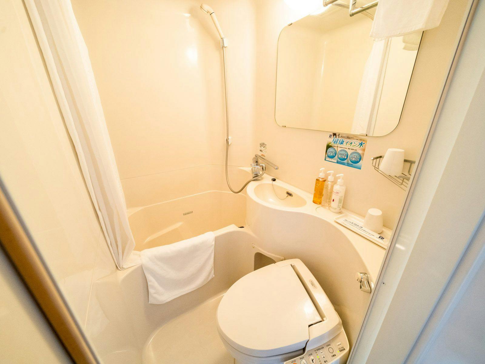 ห้องพักทุกห้องมีห้องน้ำในตัว