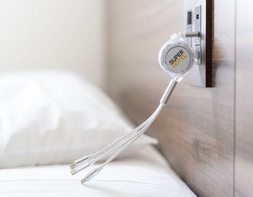 【Smart】ベッドに横になって楽々充電♪