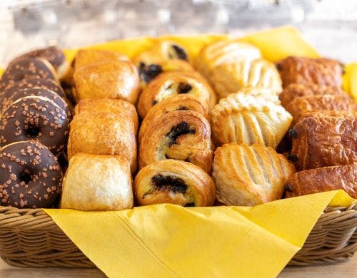 店舗で焼いた出来立てをお届け♪