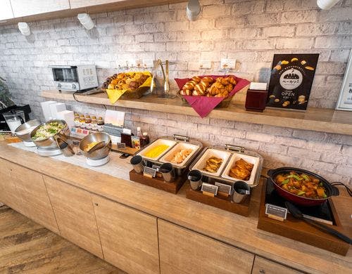 おかわり自由のビュッフェ形式です