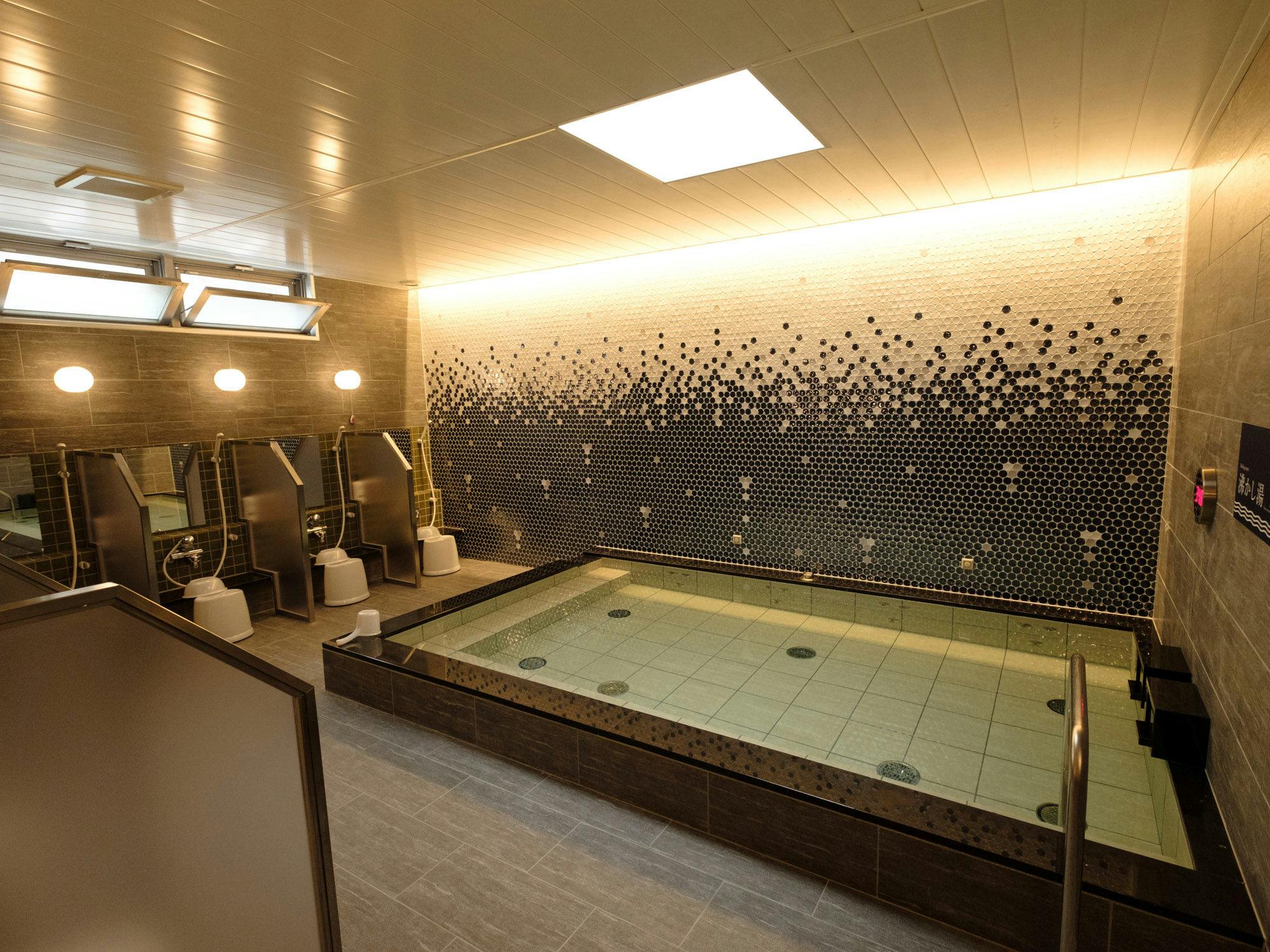 Natural Hot Spring Matsuyama New Grand Hotel