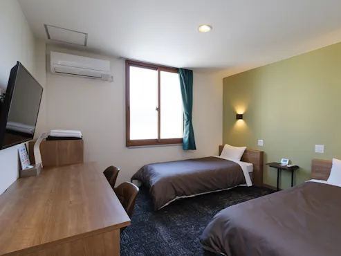 【อาคารตะวันออก ห้องเตียงคู่】พร้อมบูธอาบน้ำ