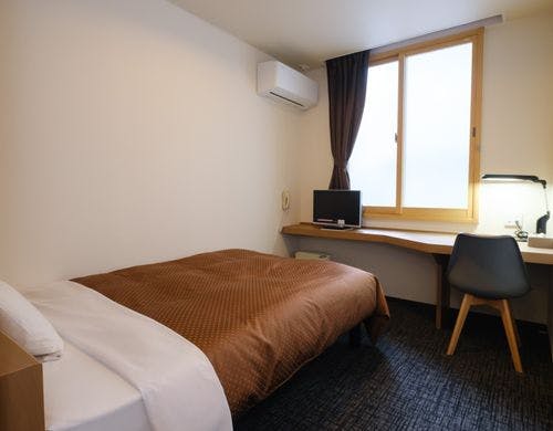 東館シングル／セミダブルベッド／風呂無し