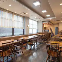 Breakfast venue 6:30~9:00, closed on Sundays and Mondays.