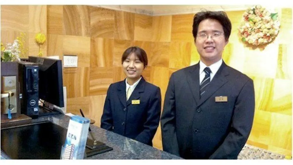 Step Inn Shin-Osaka East Exit